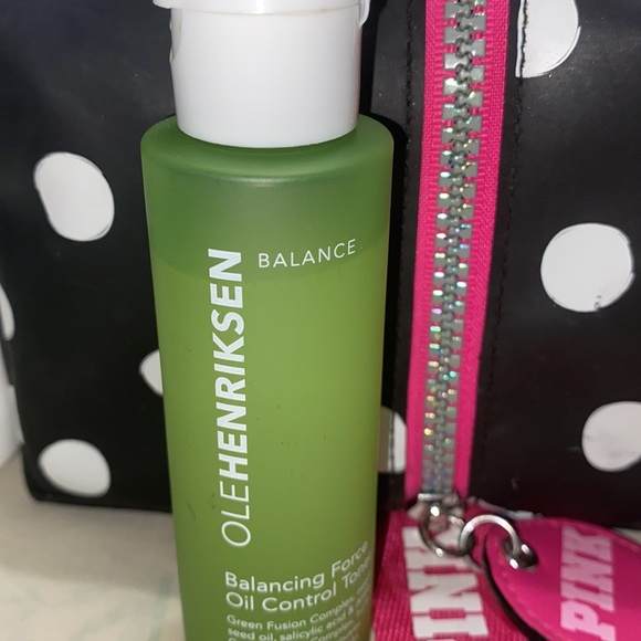 Olehenriksen Oil Control Set - Picture 2 of 3